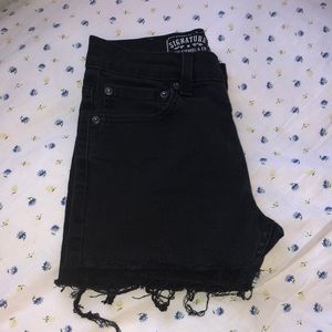 Levi’s denim shorts